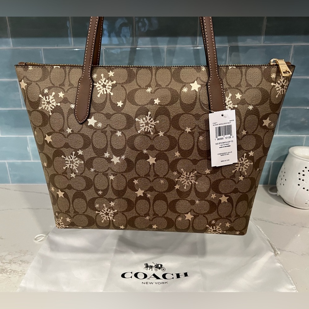 NWT Coach Zip Top Tote In Signature Canvas With Star And Snowflake Print